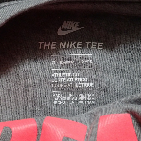 Nike Dream Big Girl’s Shirt 2T - NWT - Picture 2 of 3